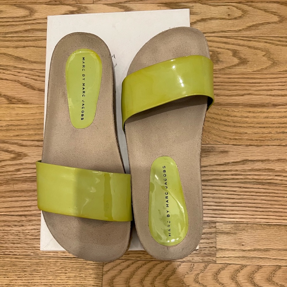 Marc by Marc Jacobs Green slide sandals. Size 8.5